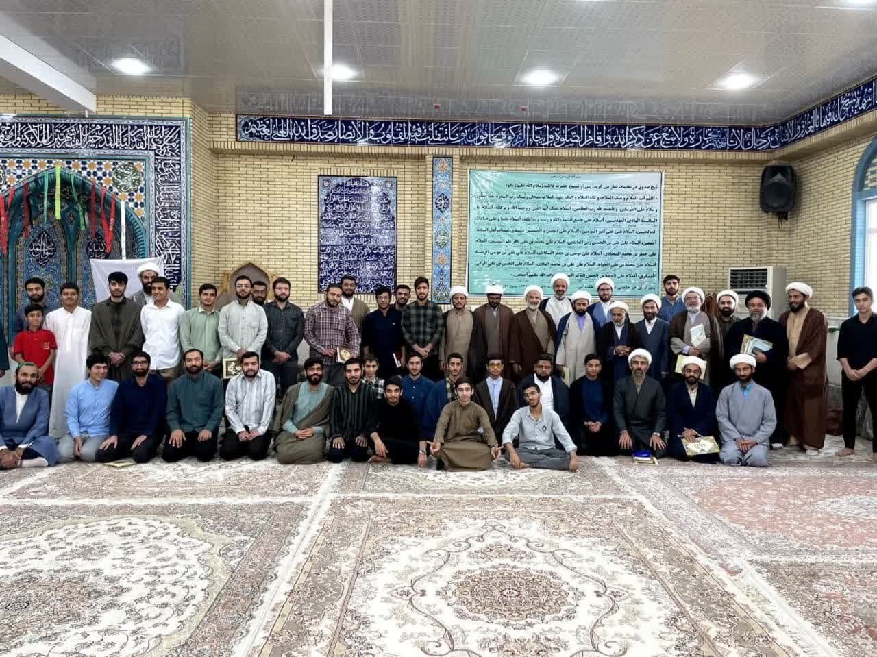 معلمان ستونهای اصلی رشد جامعه هستند