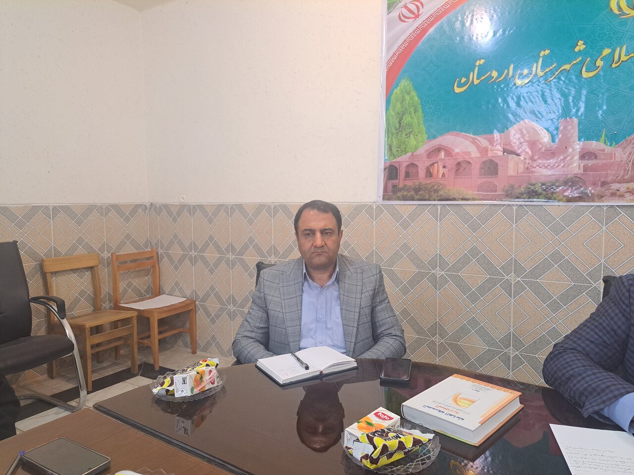 هنرمندان،اردستان،هنري،هنر،شهرستان،اداره،مسائل،حوزه،فرهنگ،جامعه
