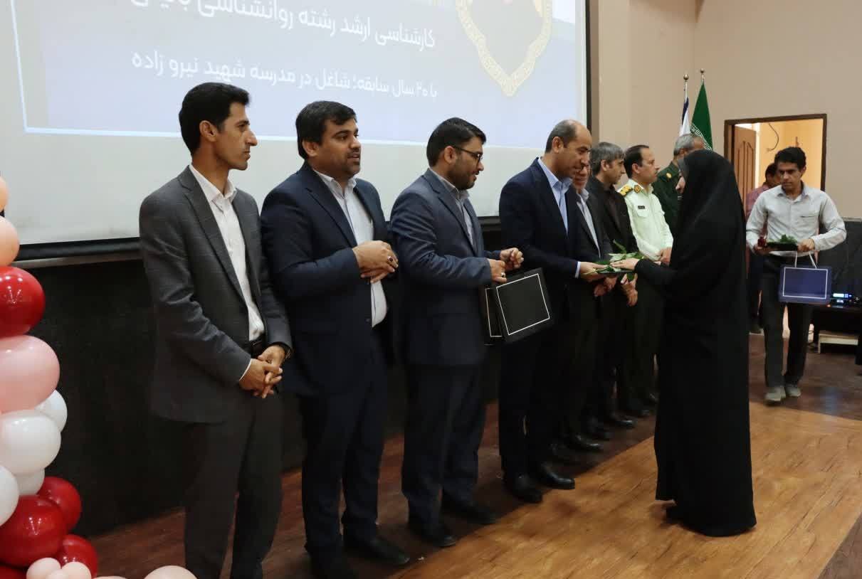 آموزش و پرورش محور اصلی مسیر توسعه جامعه است