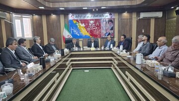 قانون مبادلات مرزی با حضور لنجداران گناوه‌ای بررسی شد