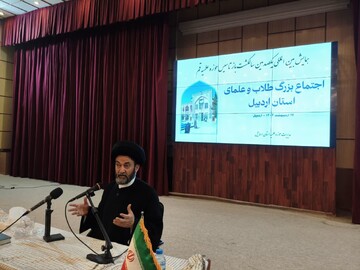 انقلاب اسلامی ثمره برکت و مجاهدت حوزه‌های علمیه است