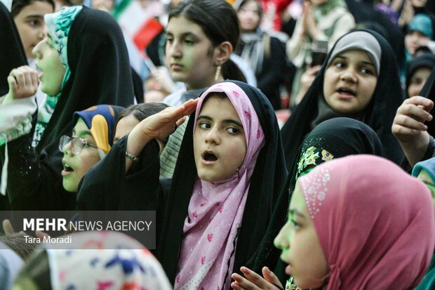جشن بزرگ امام رضاییها در رشت