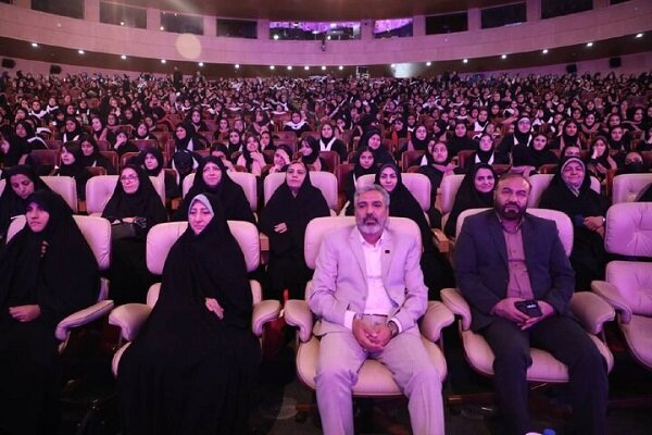 برج میلاد میزبان جشن ۱۶۰۰ دختر دانش‌آموز تهران شد