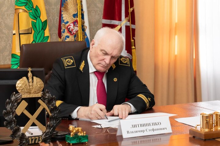 همدردی دانشگاه معدن سنپترزبورگ با ایران در پی حادثه بندر شهید رجایی