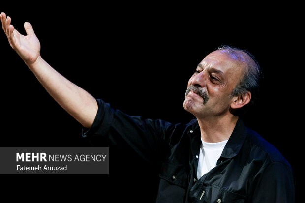 اجرای سهیل نفیسی