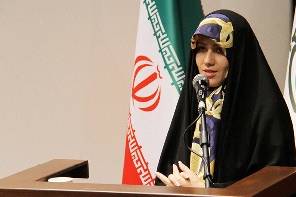 بازخوانی گفتگوی مهر با مرحوم زهرا میرزایی درباره الگو پذیری حجاب زنان