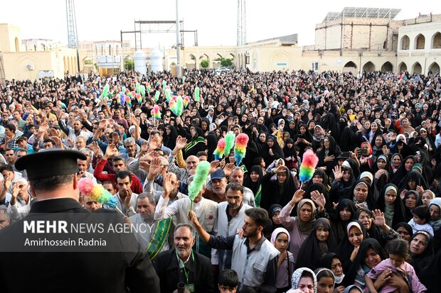 جشن مردمی زیر سایه خورشید در بیرجند