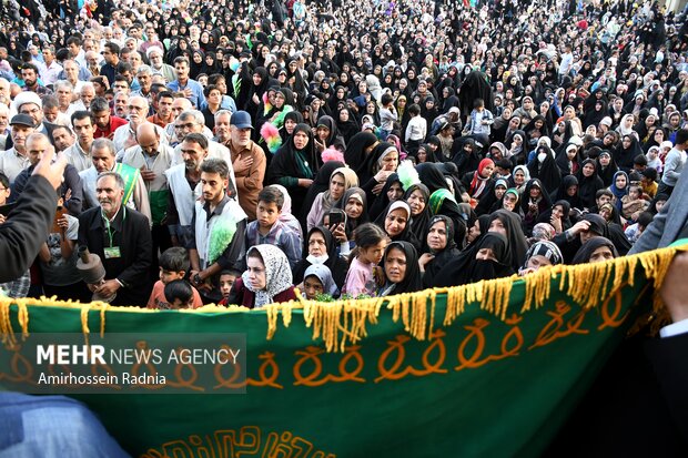 جشن مردمی زیر سایه خورشید در بیرجند