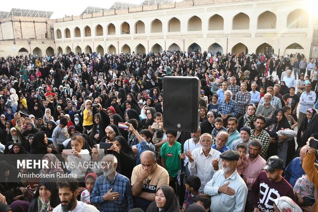 جشن مردمی زیر سایه خورشید در بیرجند