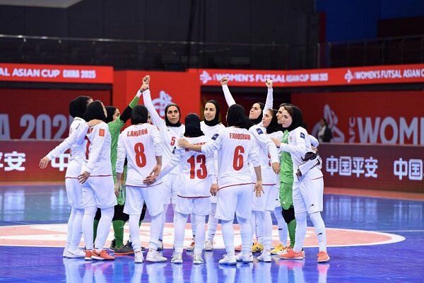 کارشناس فوتسال زنان: دوست داریم تیم ملی ایران با جام قهرمانی برگردد