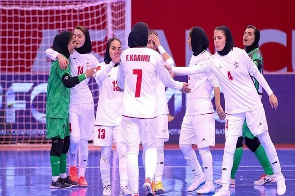 کارشناس فوتسال زنان: دوست داریم تیم ملی ایران با جام قهرمانی برگردد