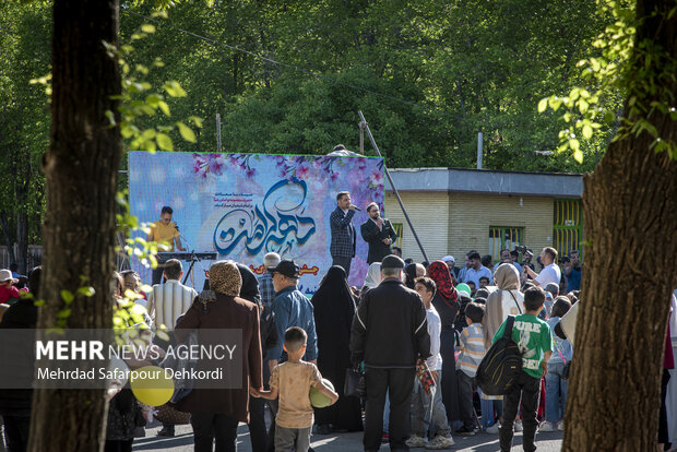 جشن خانوادگی دهه کرامت در شهرکرد