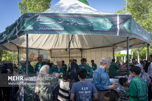جشن خانوادگی دهه کرامت در شهرکرد