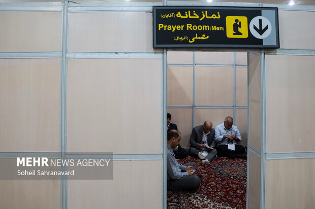 بدرقه زائران حج تمتع از فرودگاه بین‌المللی مشهد