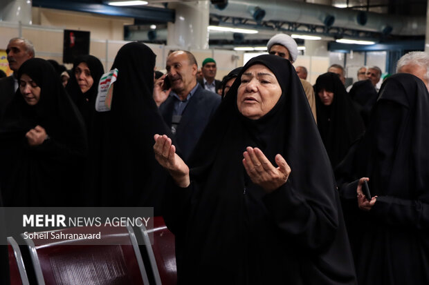 بدرقه زائران حج تمتع از فرودگاه بین‌المللی مشهد
