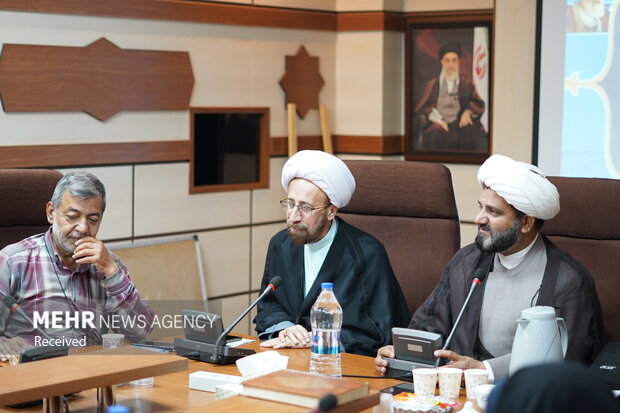 نشست صمیمانه استاندار و مدیران اداره تبلیغات اسلامی استان اصفهان