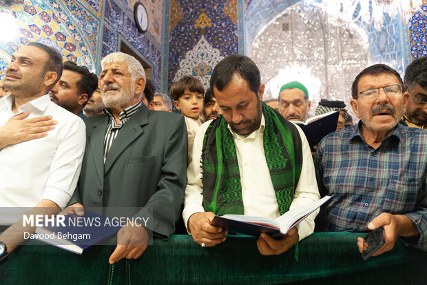 گل آرایی ضریح مطهر امام رضا (ع)