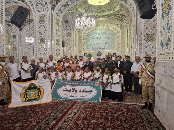 دوندگان جاده ولایت به بارگاه منور رضوی رسیدند