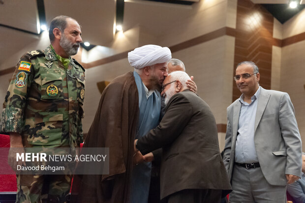 مراسم اهدای ۸۰۰۰ جهزیه در مشهد