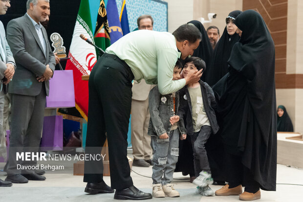 مراسم اهدای ۸۰۰۰ جهزیه در مشهد