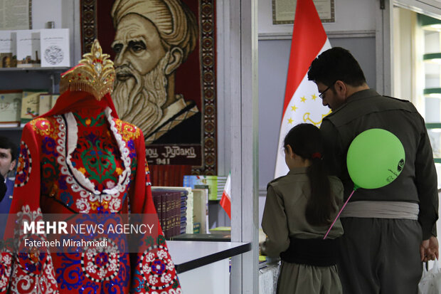 سی و ششمین نمایشگاه کتاب تهران_روز دوم