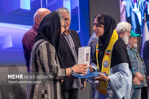 اختتامیه دومین جشنواره ملی تولیدات فضای مجازی نوجوان «آسمون»