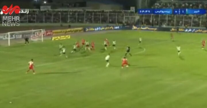 تصاویری از گل اول پرسپولیس توسط فرشاد احمدزاده