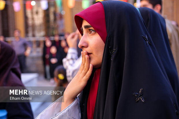 کاروان «زیر سایه خورشید» در سنندج