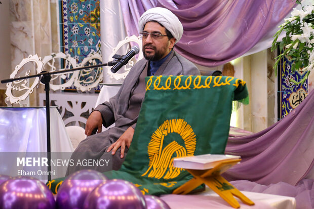 کاروان «زیر سایه خورشید» در سنندج
