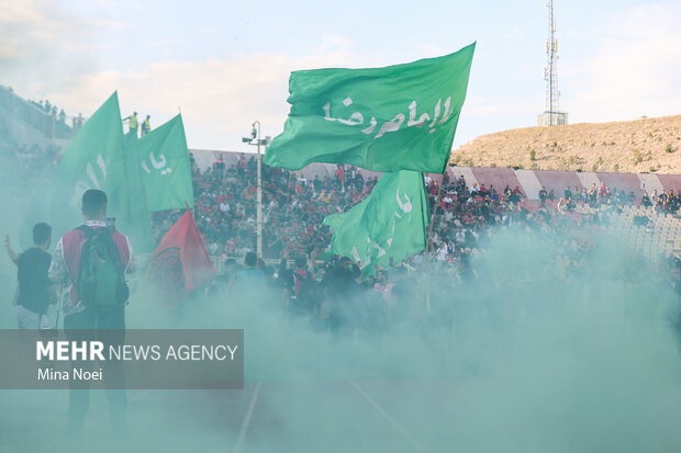لیگ برتر فوتبال - تراکتور و نساجی