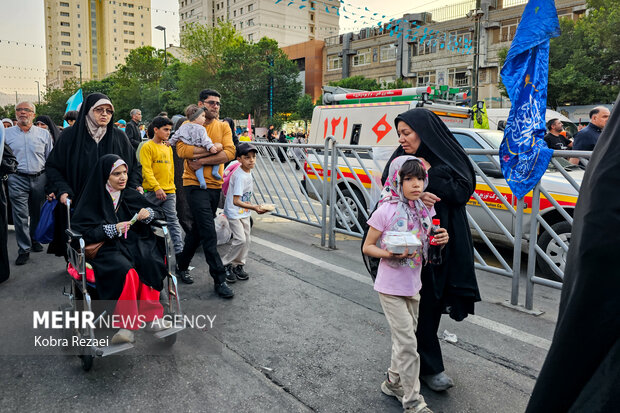جشن خانوادگی امام رضایی‌ها در مشهد - ۱