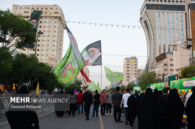 جشن خانوادگی امام رضایی‌ها در مشهد - ۲