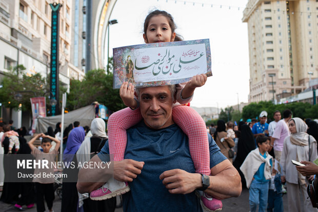 جشن خانوادگی امام رضایی‌ها در مشهد - ۲