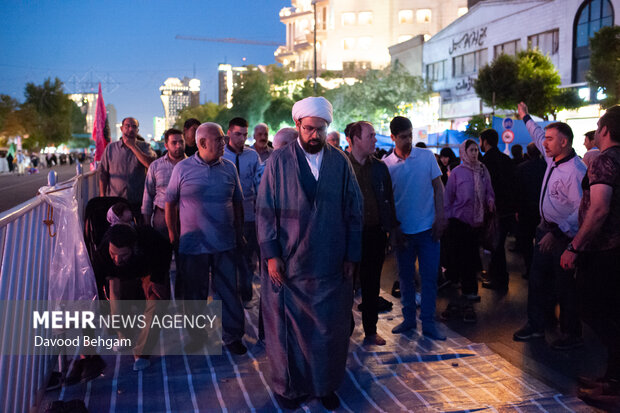 جشن خانوادگی امام رضایی‌ها در مشهد - ۲
