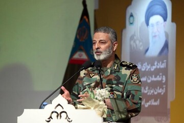 ایرانی فوج ملک کے دفاع کے لئے مکمل تیار ہے، آرمی چیف