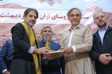 بزرگداشت «سنجرخان وزیری» سردار نامی کرد در روستای نران