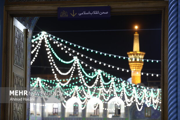 شب میلاد امام رضا (ع) در حرم مطهر رضوی