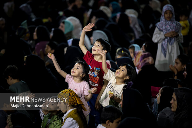 جشن بزرگ «زیر سایه خورشید» در یزد