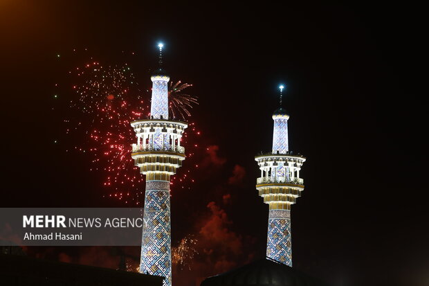 شب میلاد امام رضا (ع) در حرم مطهر رضوی