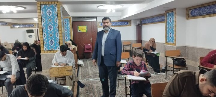 بیستمین آزمون اعطای مدرک تخصصی به حفاظ قرآن کریم در سنندج برگزار شد