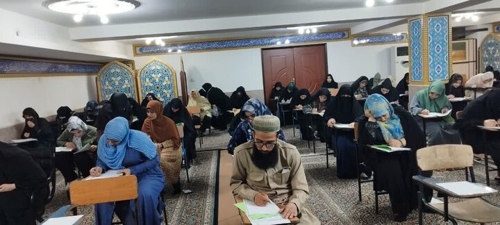 بیستمین آزمون اعطای مدرک تخصصی به حفاظ قرآن کریم در سنندج برگزار شد
