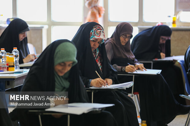 بیستمین دوره طرح اعطای مدرک تخصصی حافظان قرآن کریم