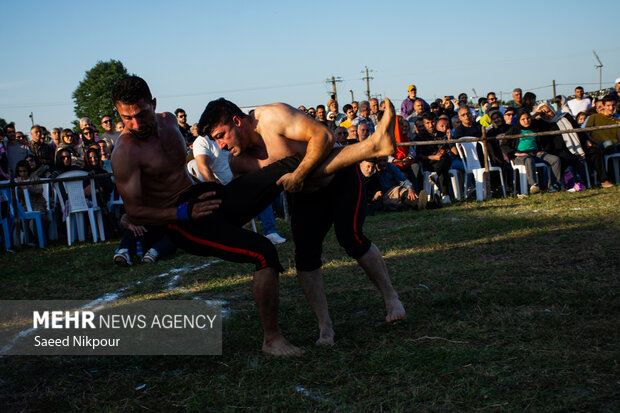مسابقات کشتی گیله مردی در لنگرود