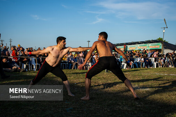 مسابقات کشتی گیله مردی در لنگرود