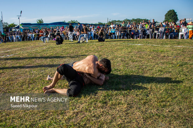 مسابقات کشتی گیله مردی در لنگرود