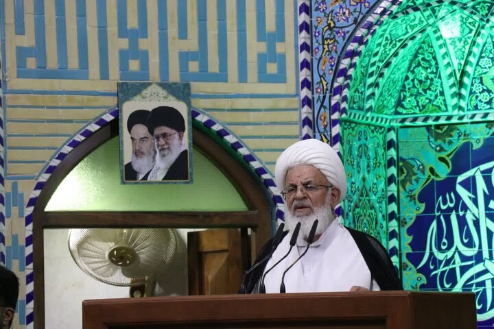 اقتصاد کشور نیازمند جذب مشارکتهای مردمی و دوری از زیادهخواهیها