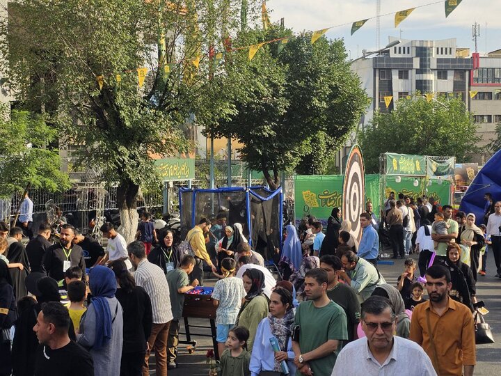بالفيديو...مشاهد من حفل ذكرى مولد الإمام الرضا(ع) في طهران