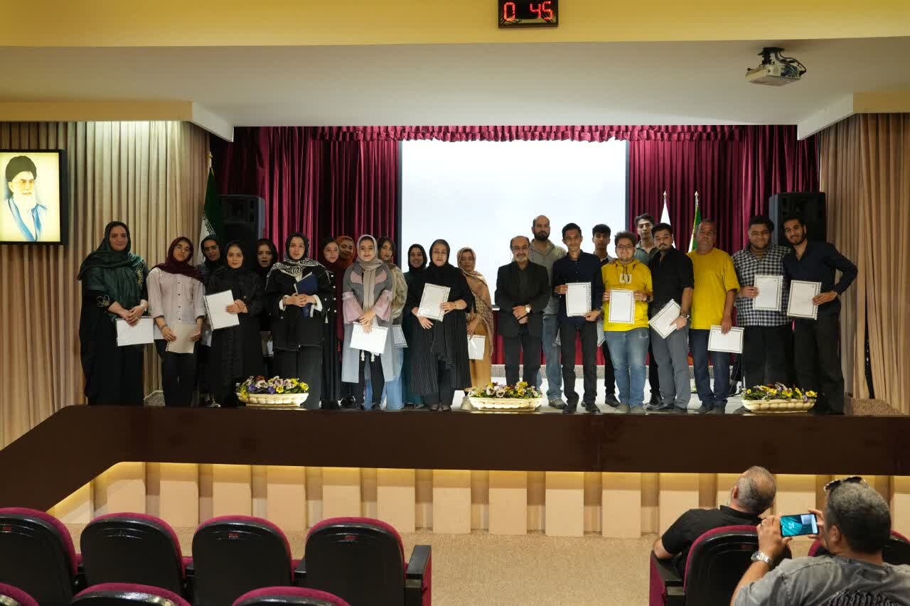 بازيگري،پوستر،تقدير،رتبه،تجربه،تئاتر،طراحي