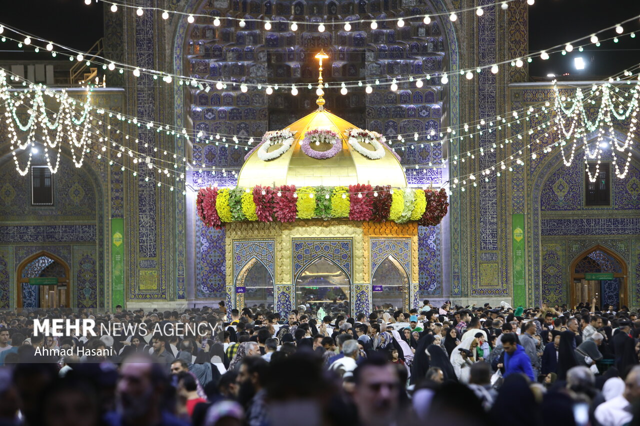 حرم امام رضا (ع) میزبان میلیونها زائر؛ جشن ولادت با حضور اقوام ایرانی