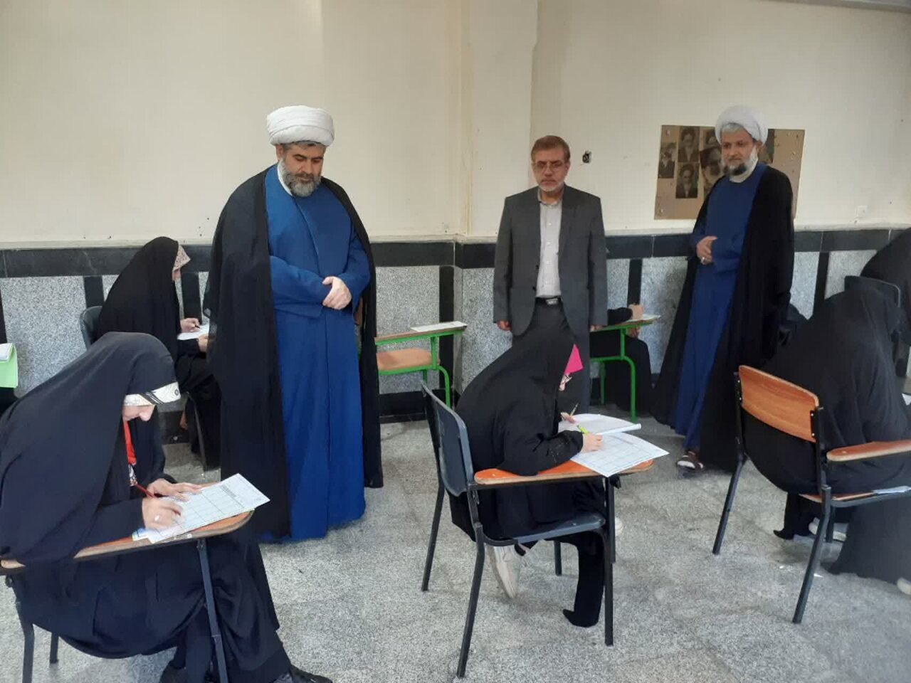 مدرك،آزمون،مرحله،كريم،قرآن،اداره،برگزار،حفاظ،رمضاني